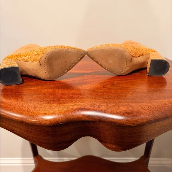 Vince Camuto Croc Embossed Block Heel Booties 6M - Picture 4 of 6